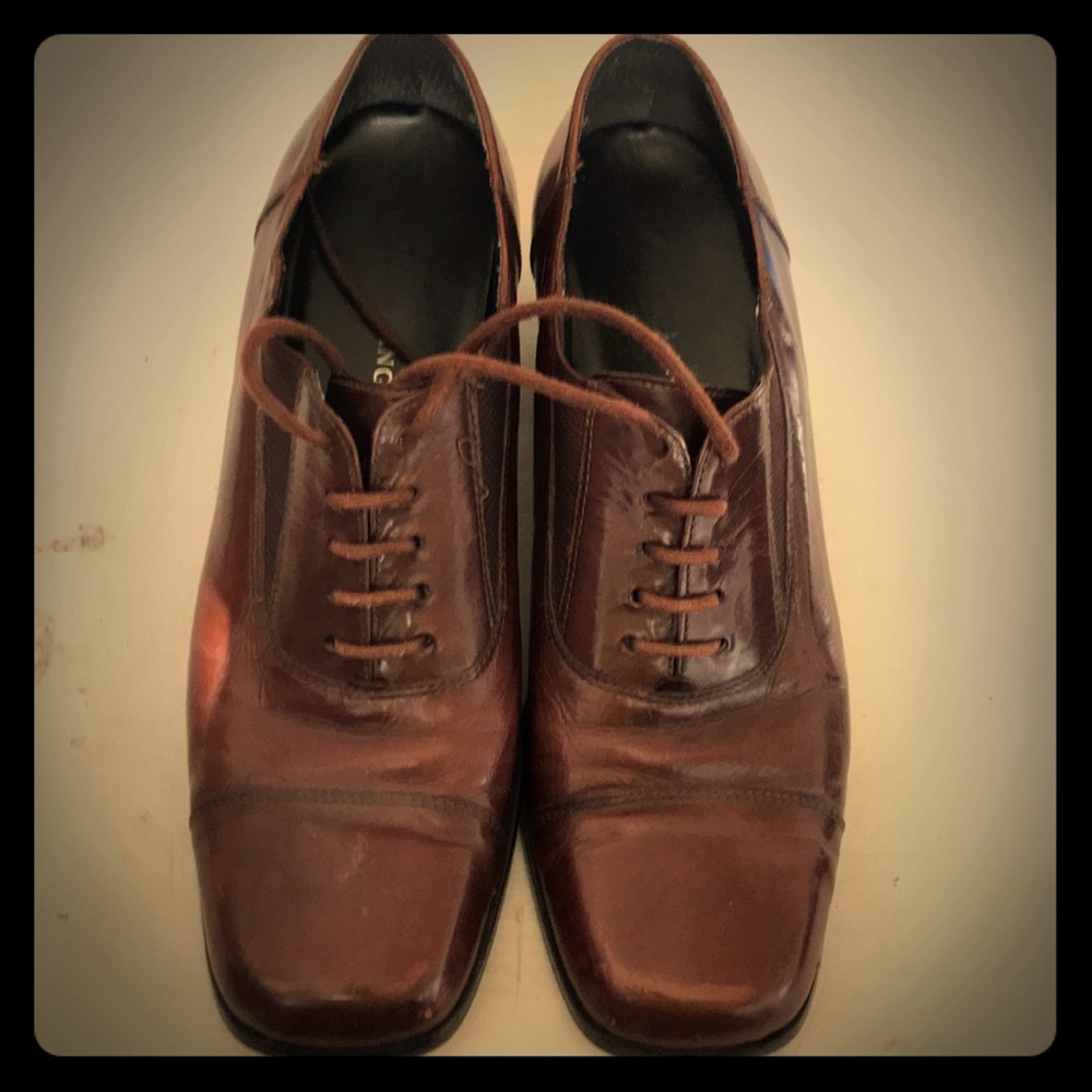 Vintage-style Brown Lace Up shoes
